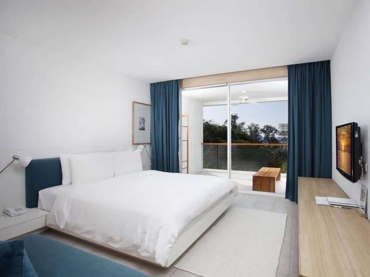 Nap-Patong-Hotel-Room-37