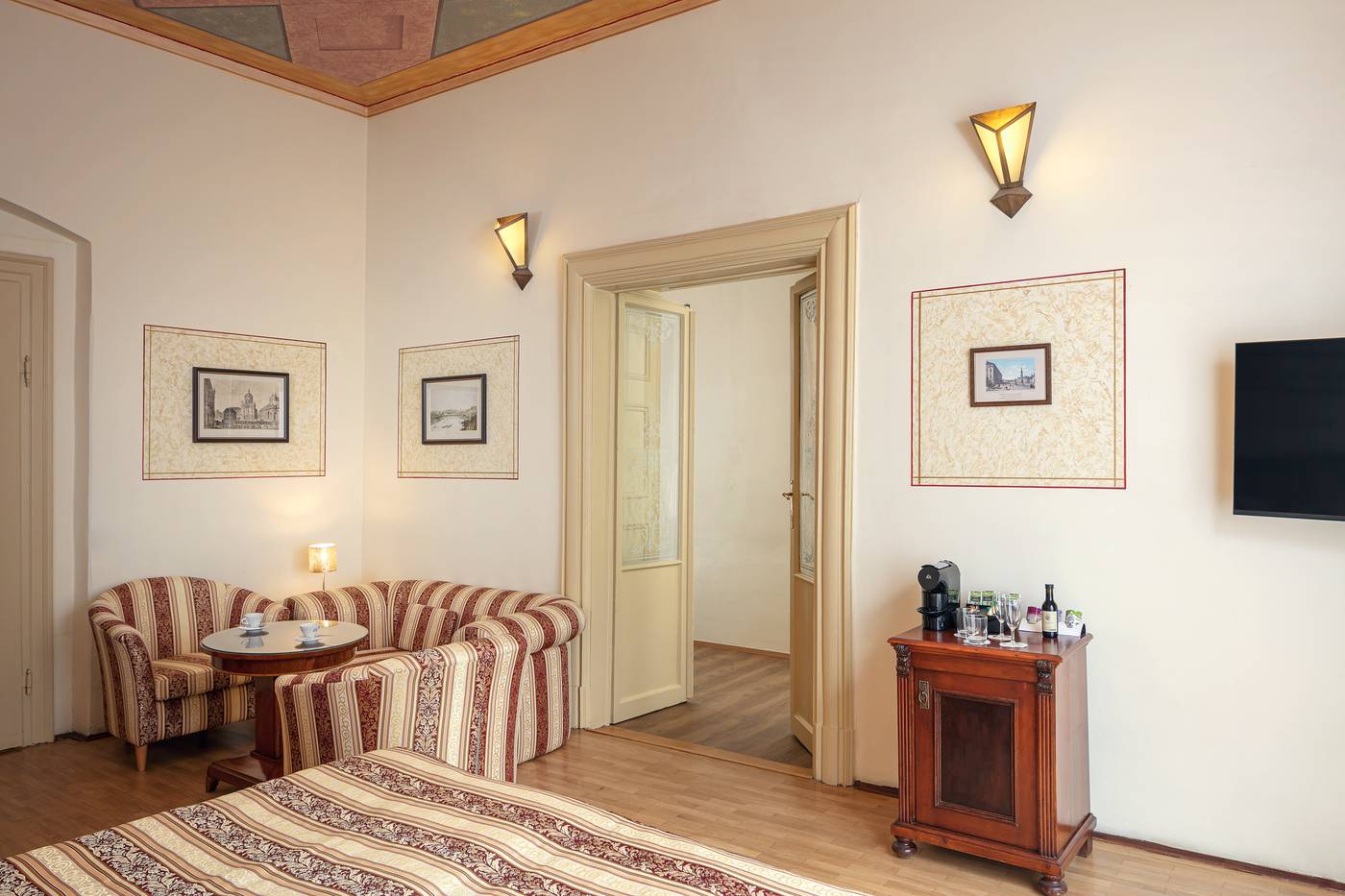 The-Charles-Hotel-Room-16