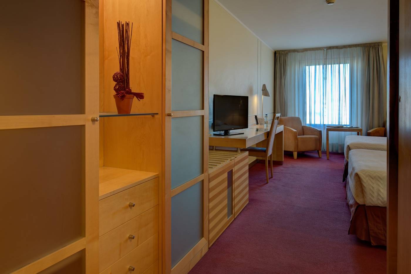 VIP-Executive-Entrecampos---Hotel---Conference-Room-17