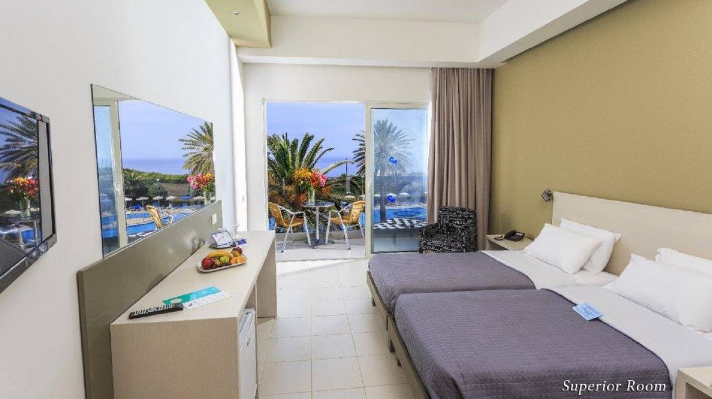 Cathrin-Hotel-Room-13