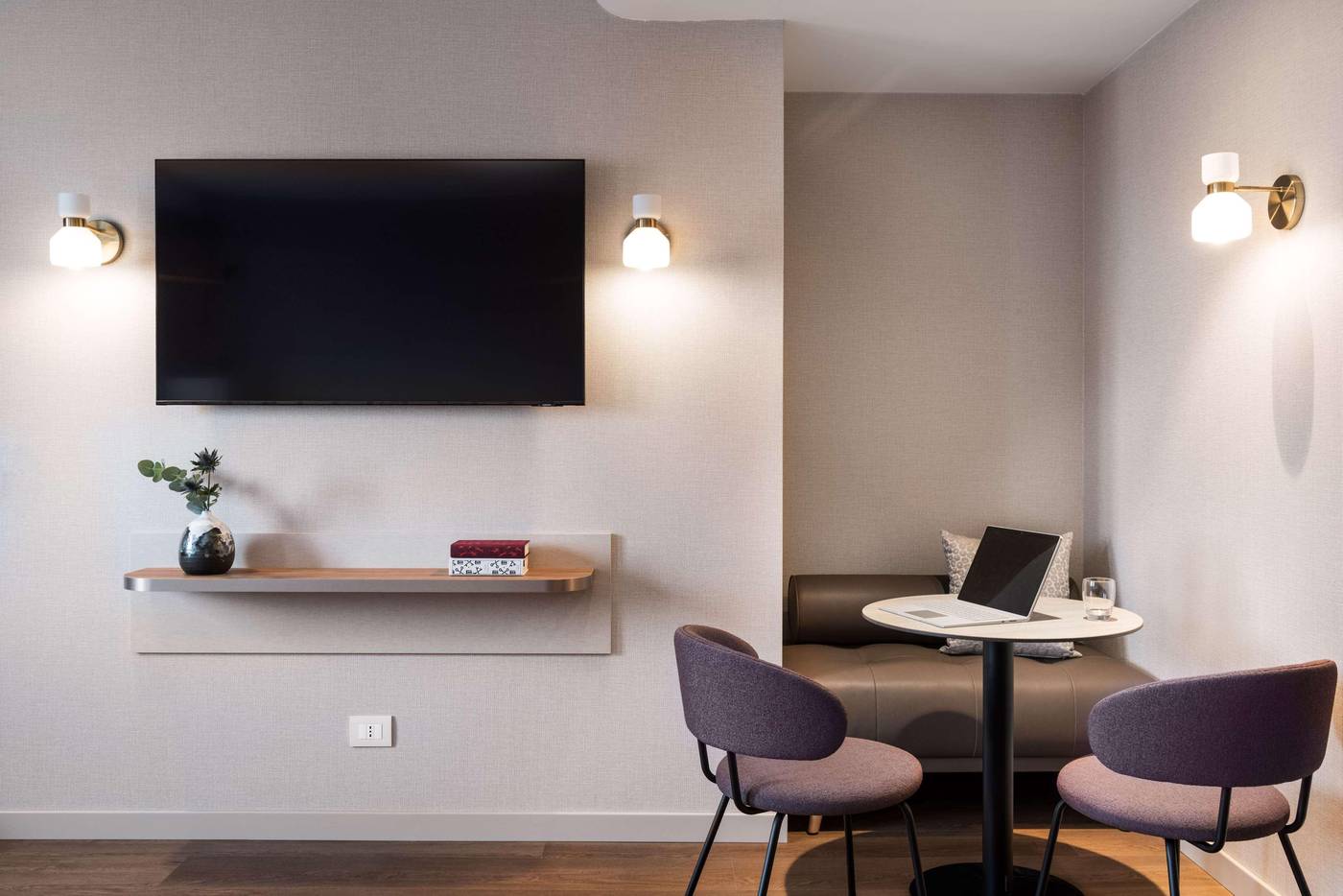 Hotel-Ambasciatori-Venice-Mestre---Tapestry-Collection-Room-31