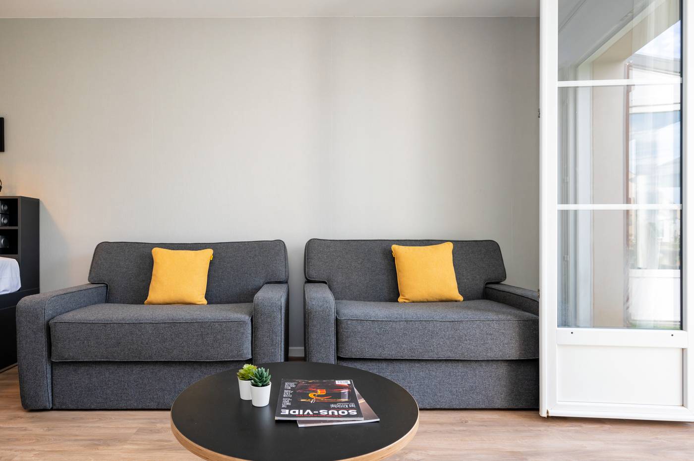 Staycity-Aparthotels-near-Disneyland---Paris-General-view-49