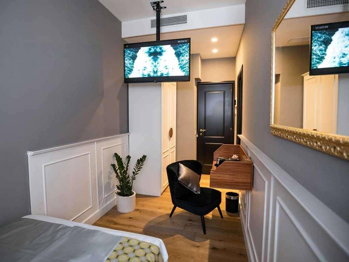 JB-Luxury-Relais-Room-15