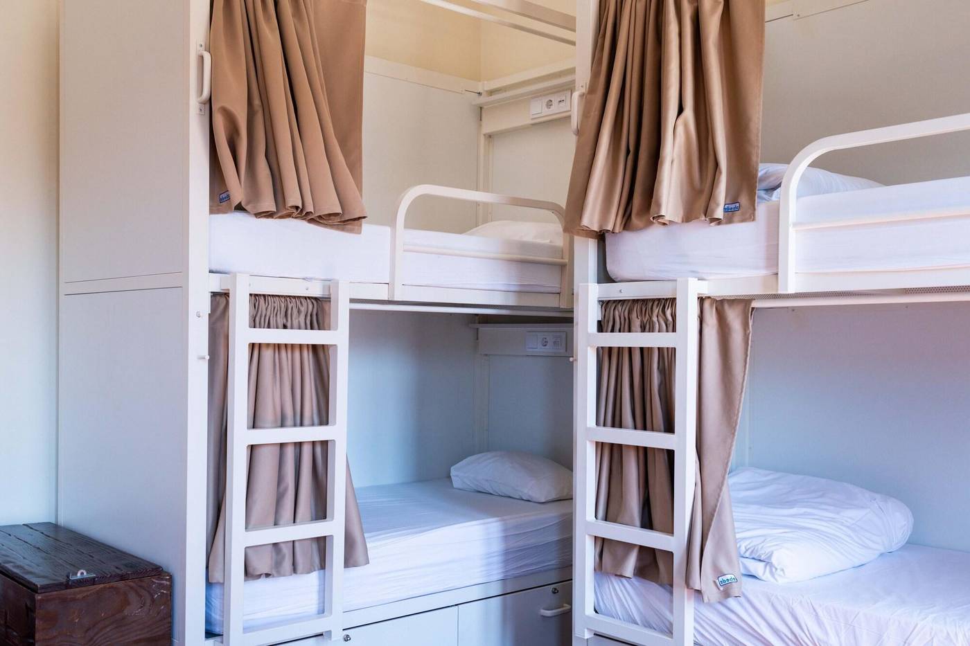 Sant-Jordi-Hostels-Lisbon-Room-7