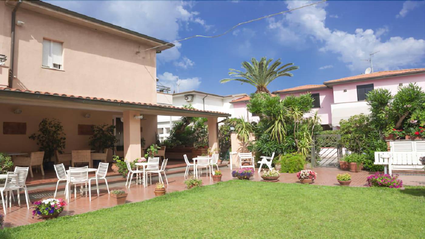 Hotel Sabrina-Italy-CASTIGLIONE DELLA PESCAIA-General view-2