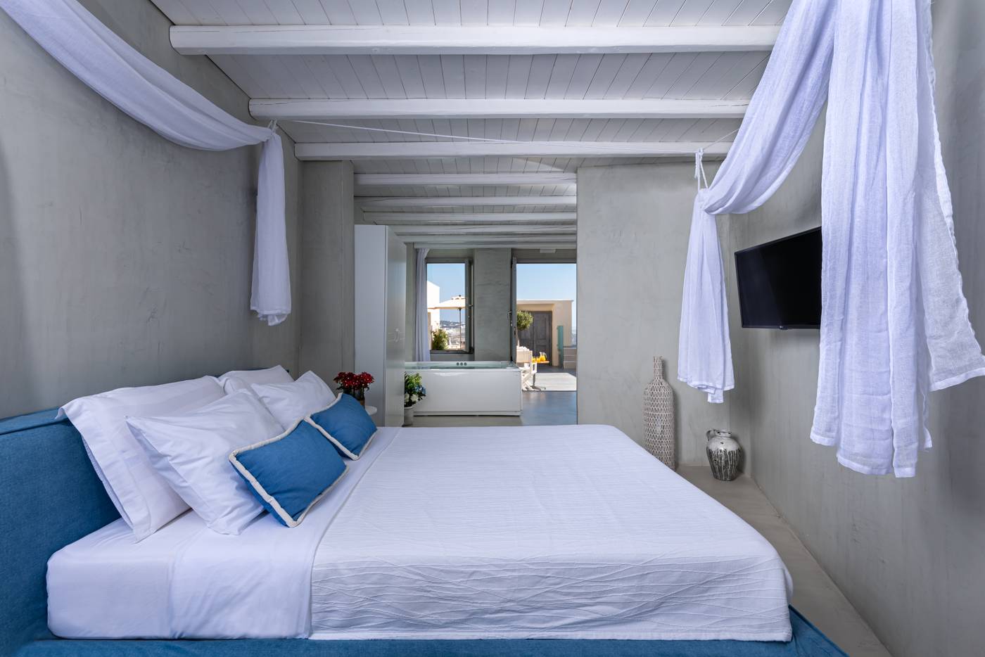 Mythical-Blue-Luxury-Suites-Room-19