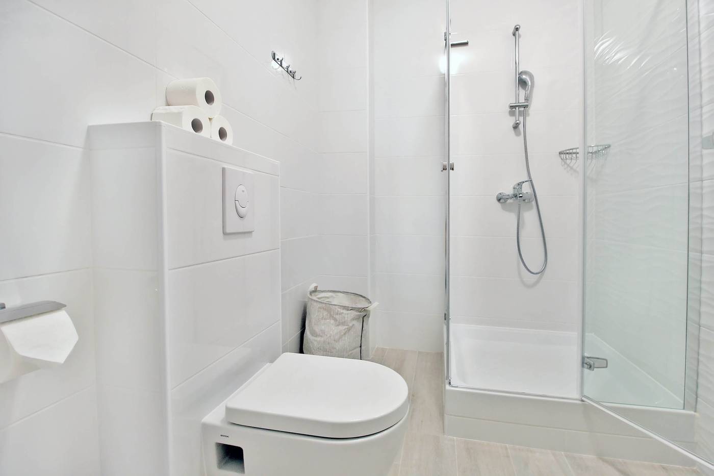 Bacan-Family-Apartments-Room-26