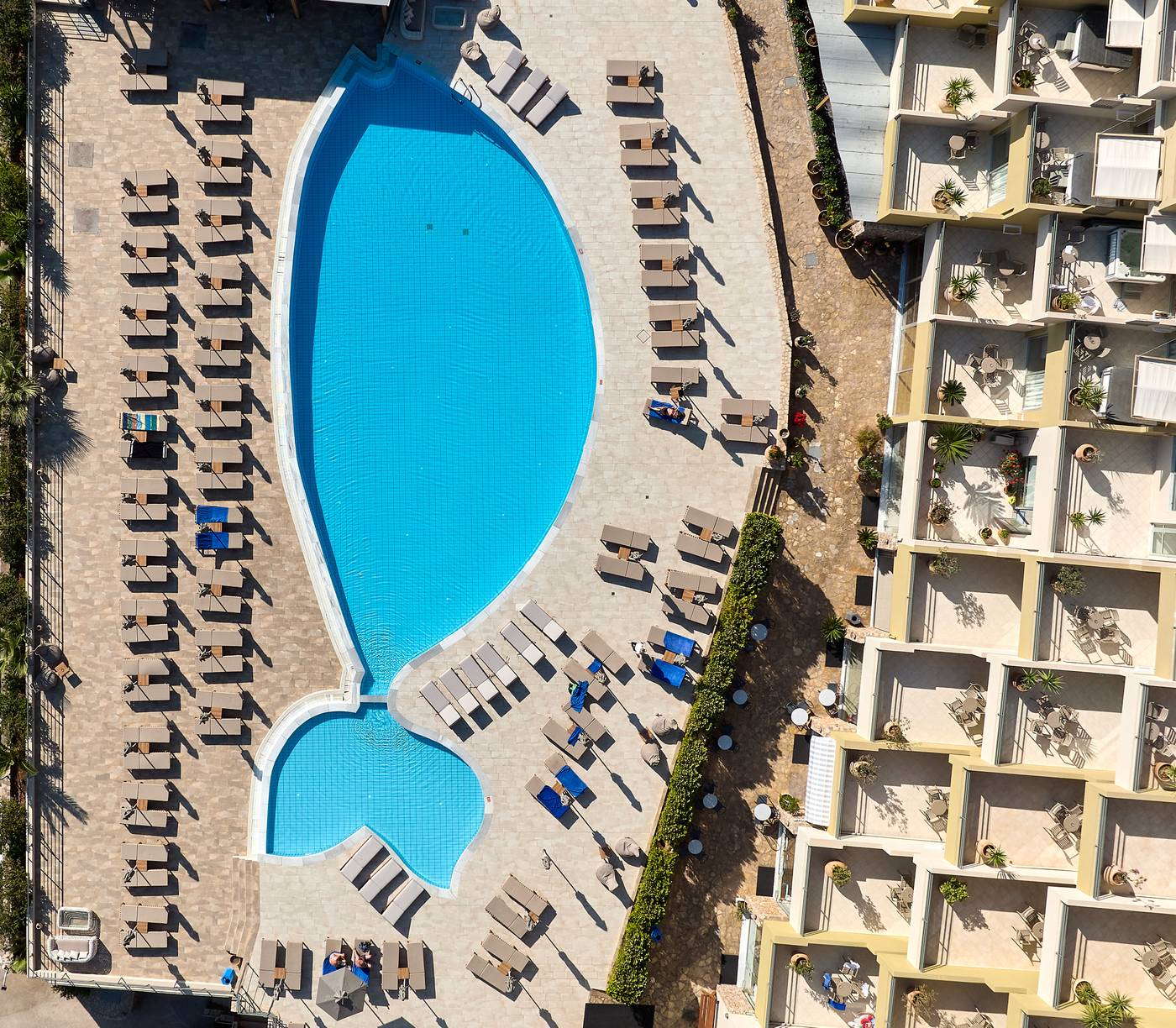 Blue-Marine-Resort---Spa-Pool-10