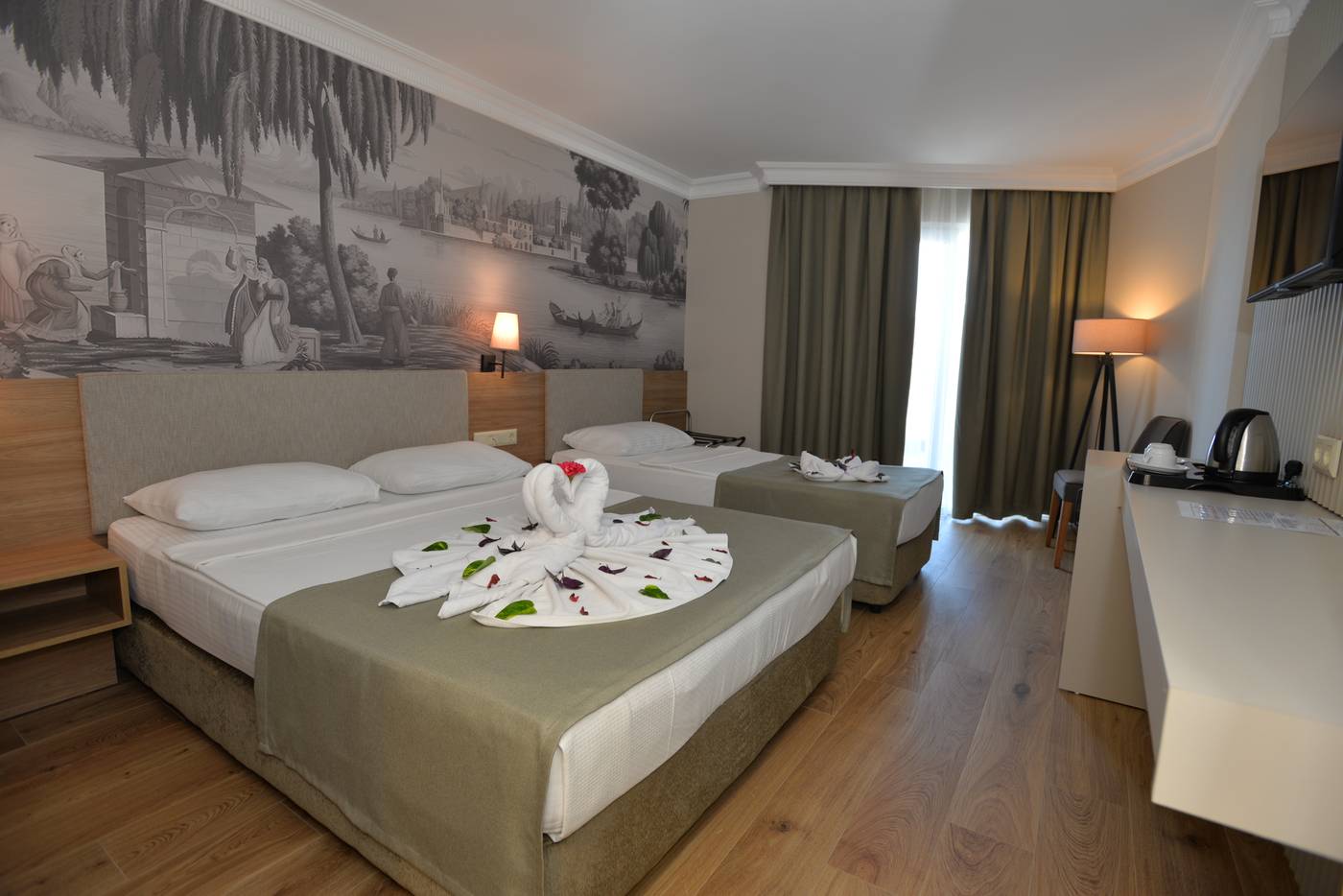 White-Gold-Hotel---Spa-Room-13