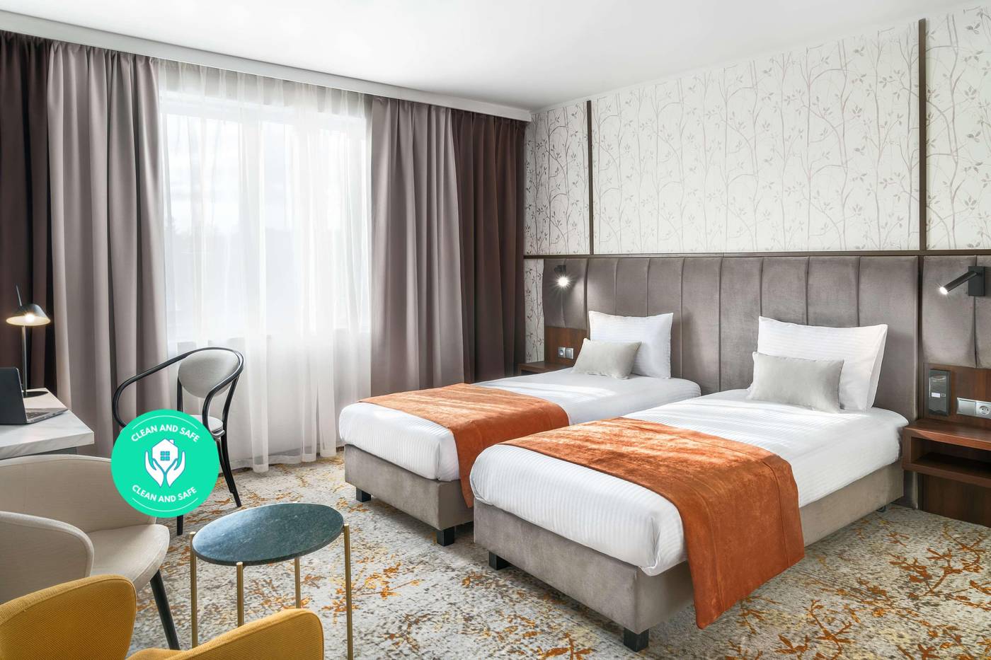 Metropolo-By-Golden-Tulip-Room-15