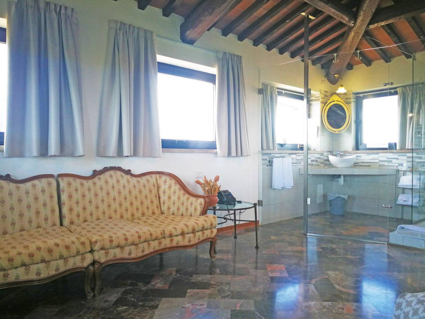 La-Loggia-Villa-Gloria-Room-36