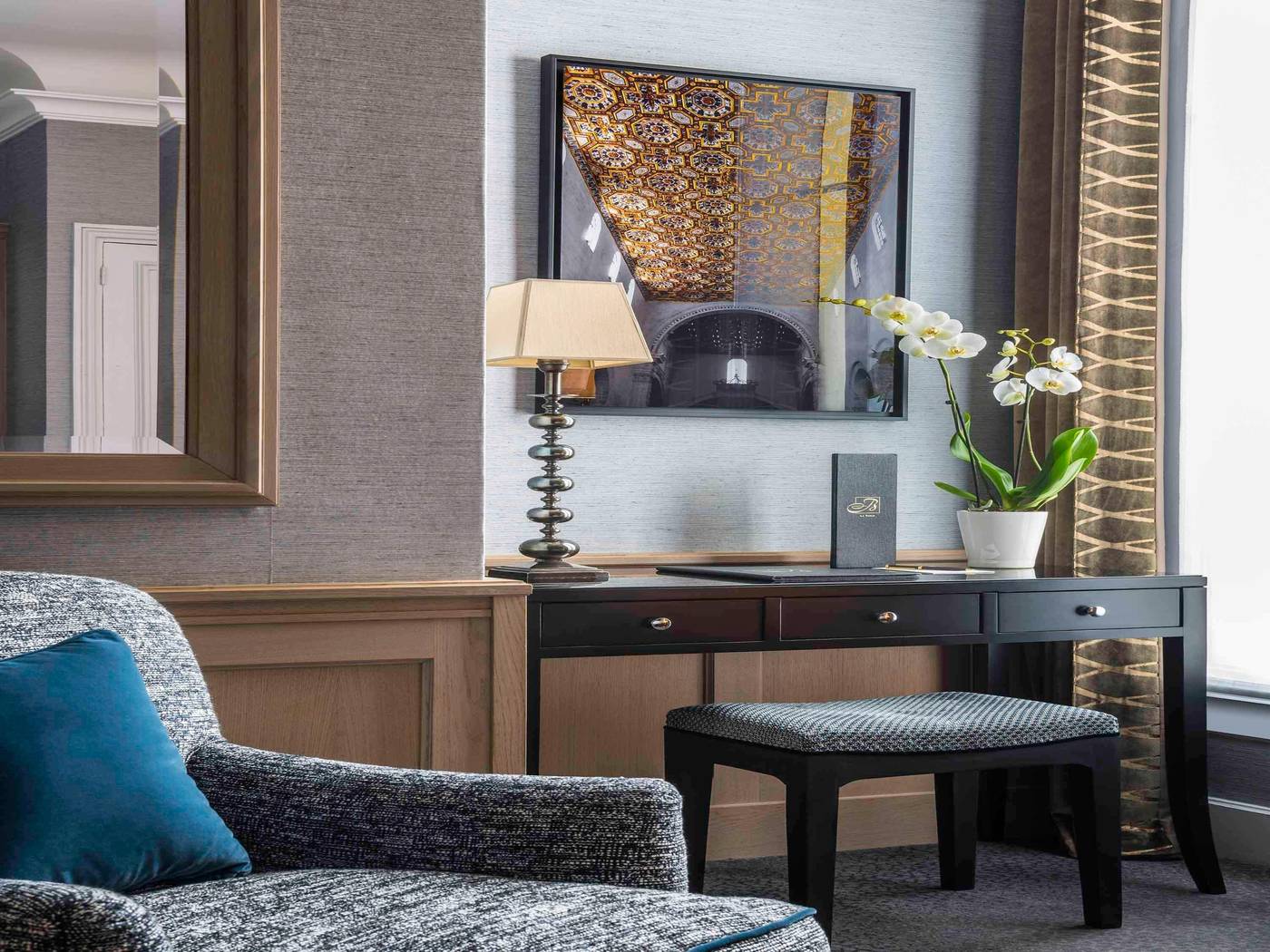 Baltimore-Paris-Room-38