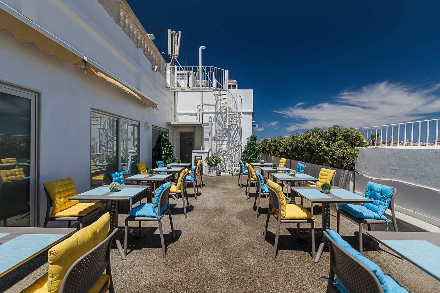 Osborne-Hotel-Terrace-9