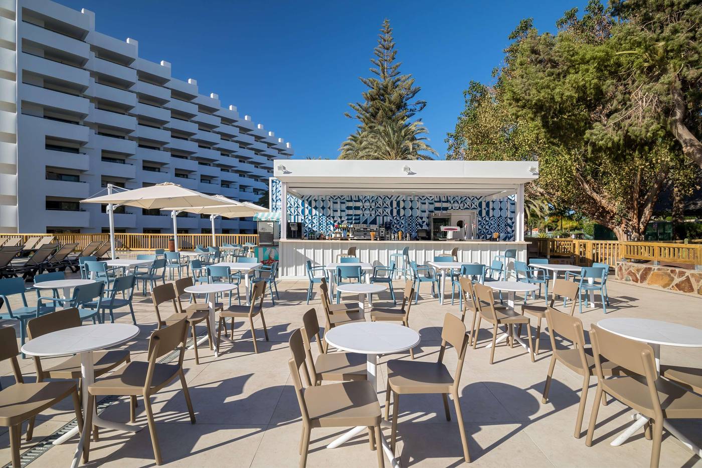 Barcelo-Margaritas-Bar-11