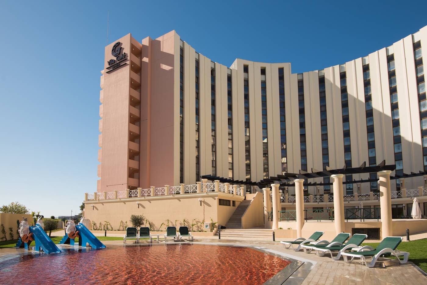 Vila-Gale-Ampalius-Pool-8