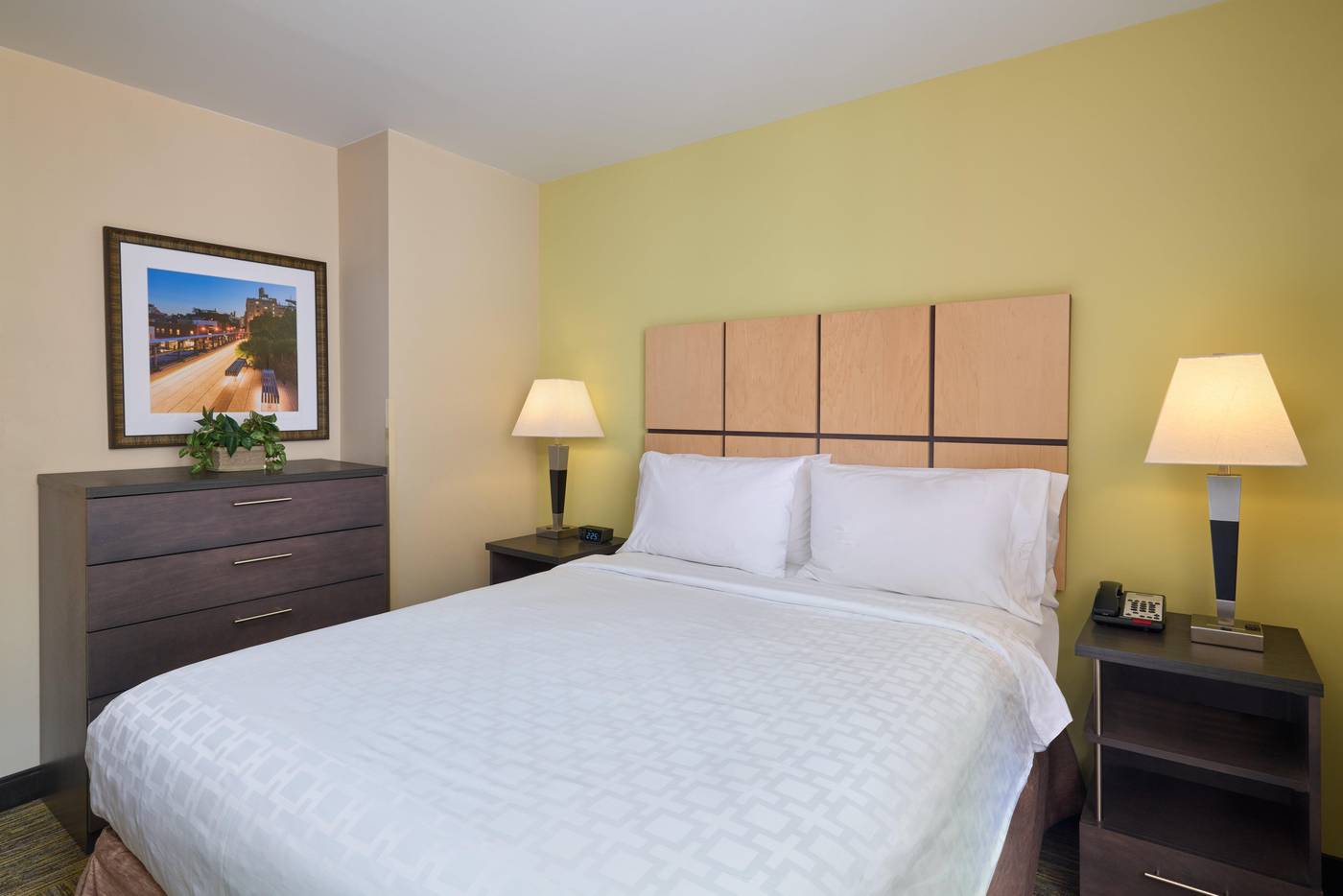 Candlewood-Suites-New-York-City--Times-Square-Room-26