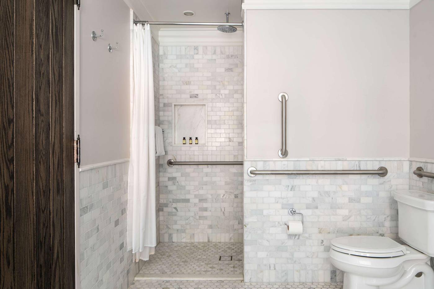 The-Beekman--A-Thompson-Hotel-Room-50