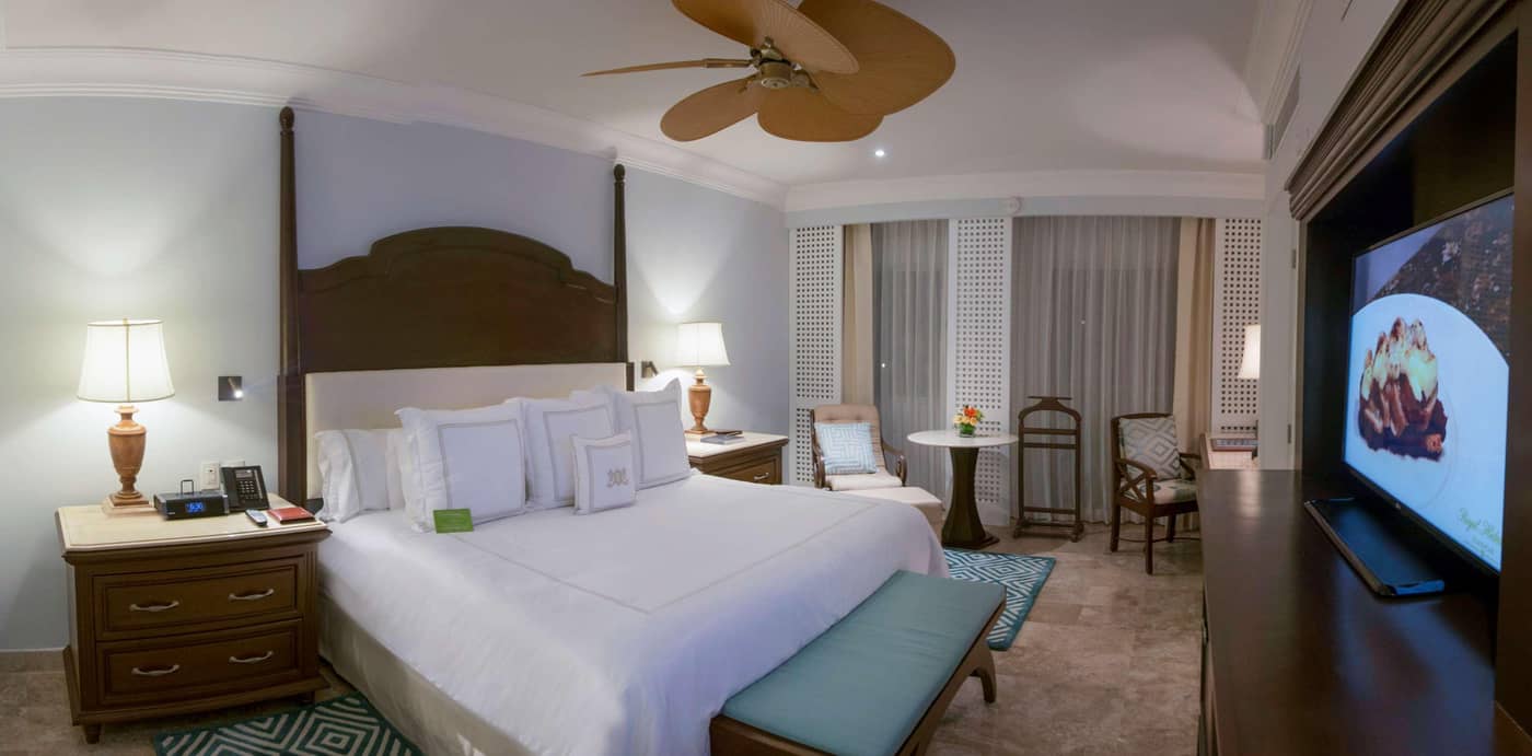 Royal-Hideaway-Playacar-All-Inclusive-Room-35