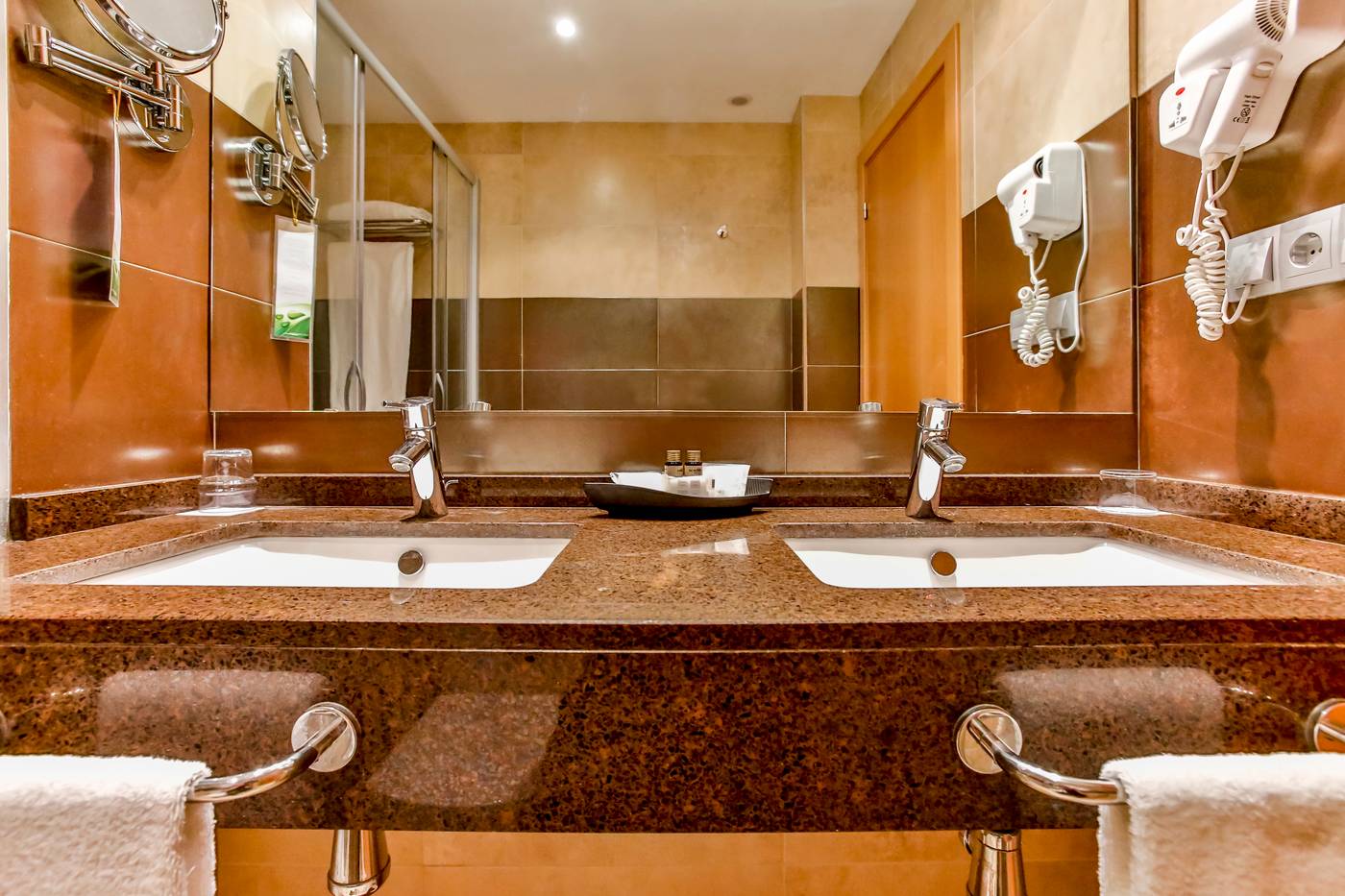 Desitges-Room-31