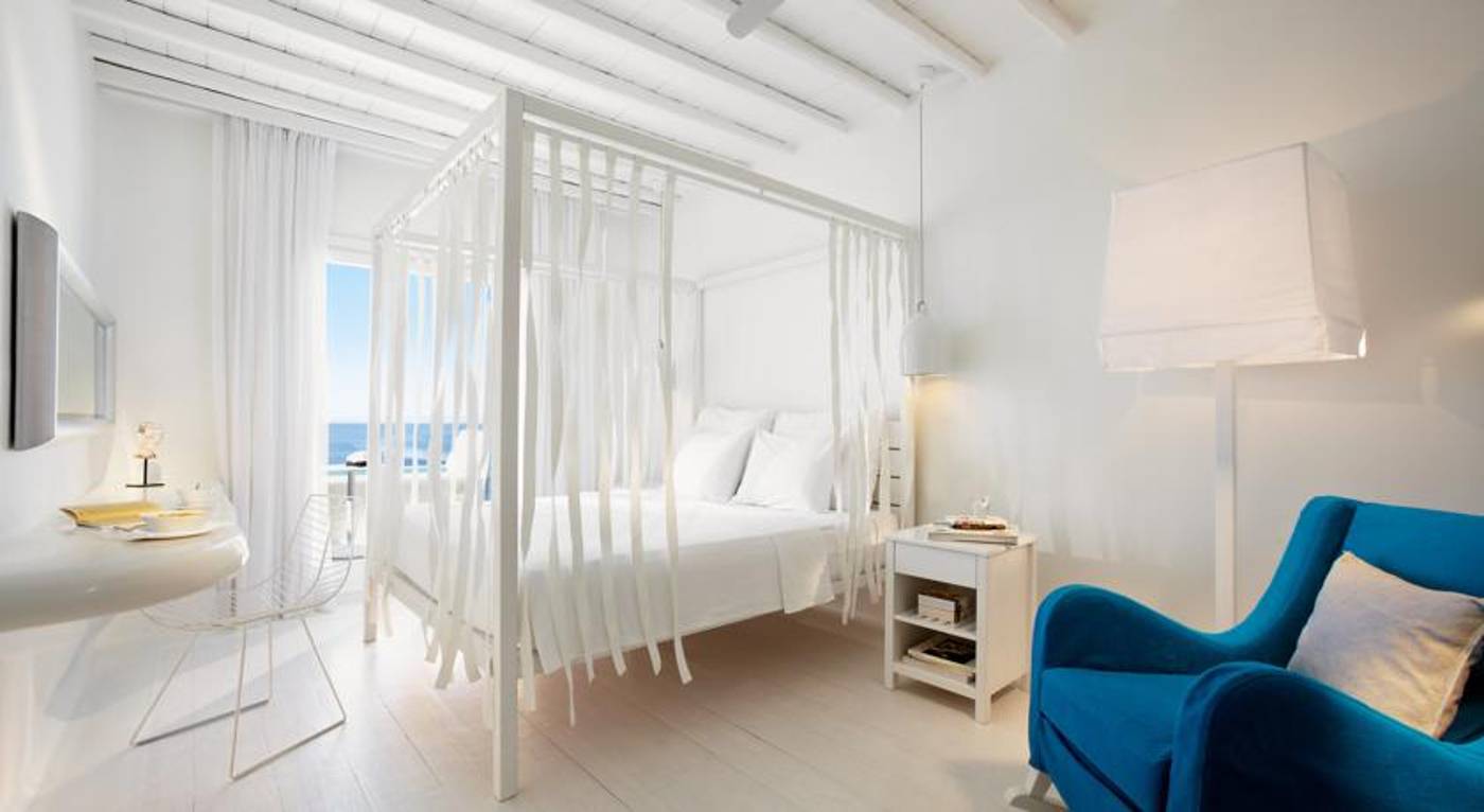 Cavo Tagoo Hotel