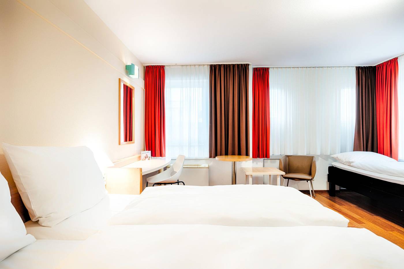B-B-Bonn-City-Room-26
