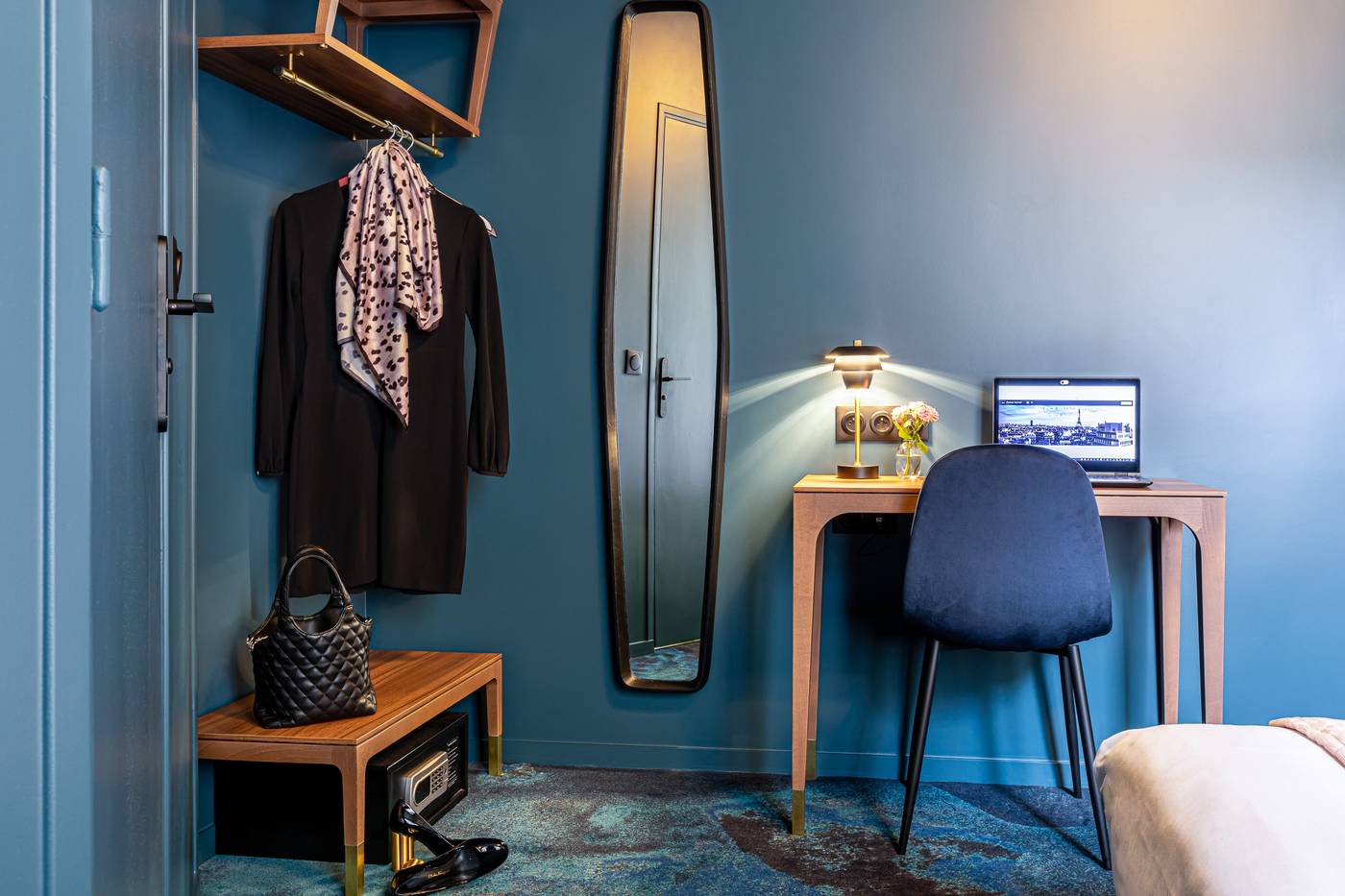 Hotel-Glasgow-Monceau-by-Patrick-Hayat-Room-6