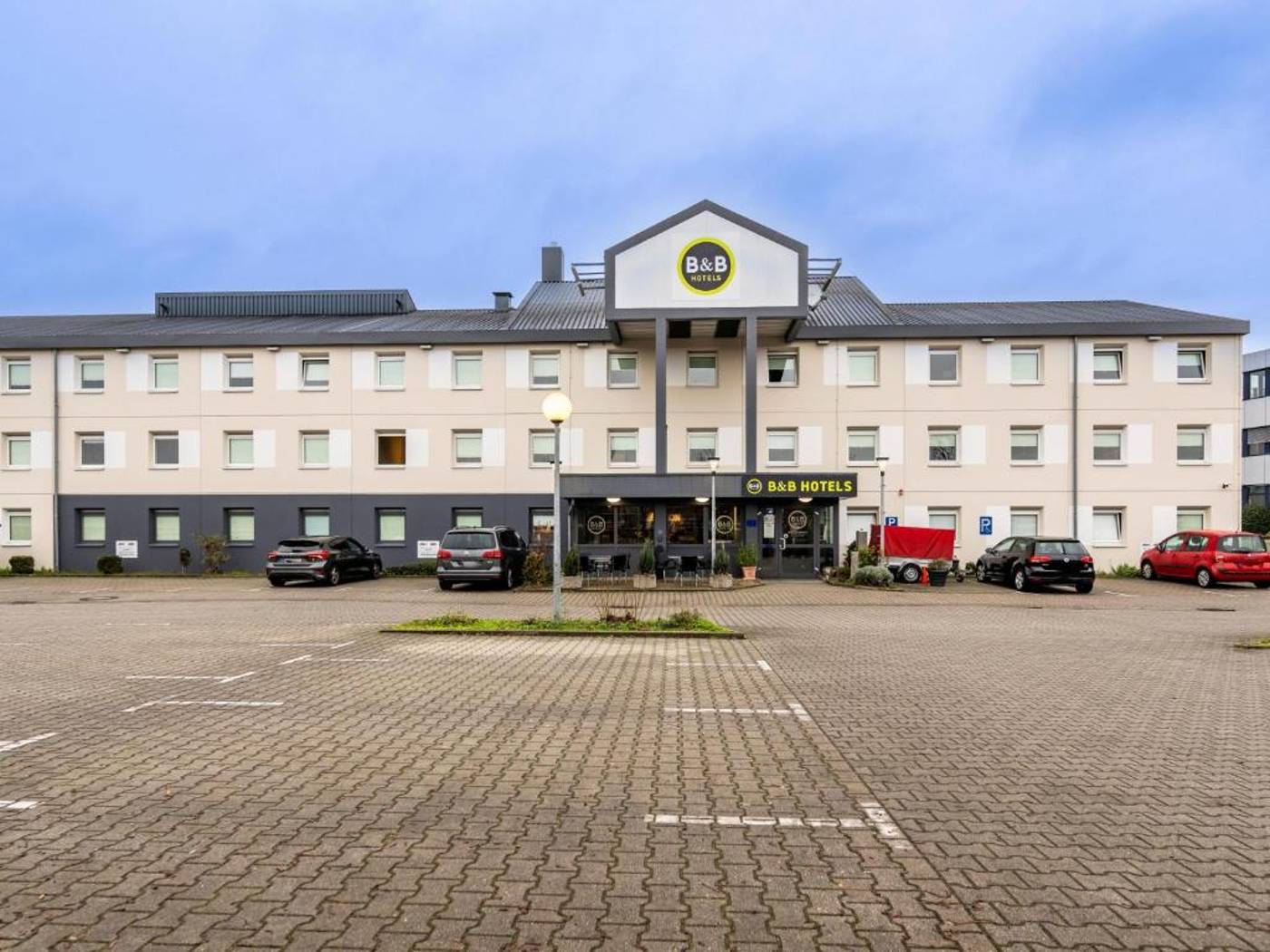 B&B HOTEL Erlangen-Tennenlohe-Germany-TENNENLOHE-General view-1