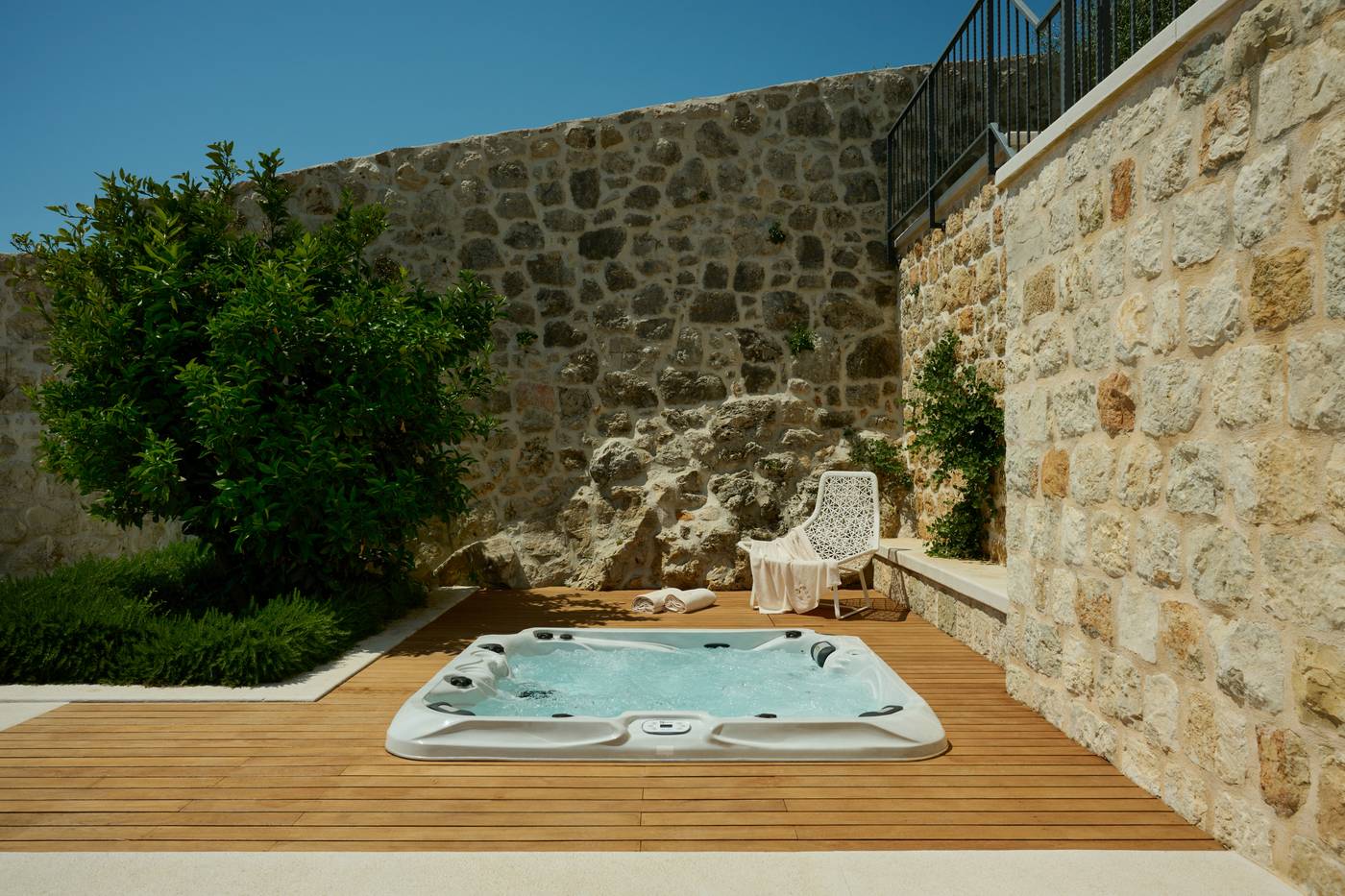 Palace-Natali-Pool-2