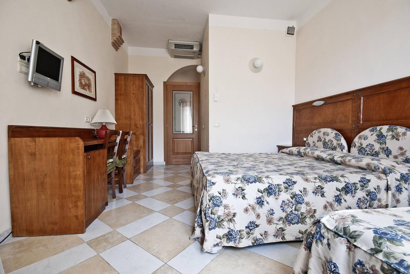 Al-Mercato-B-B-Room-17