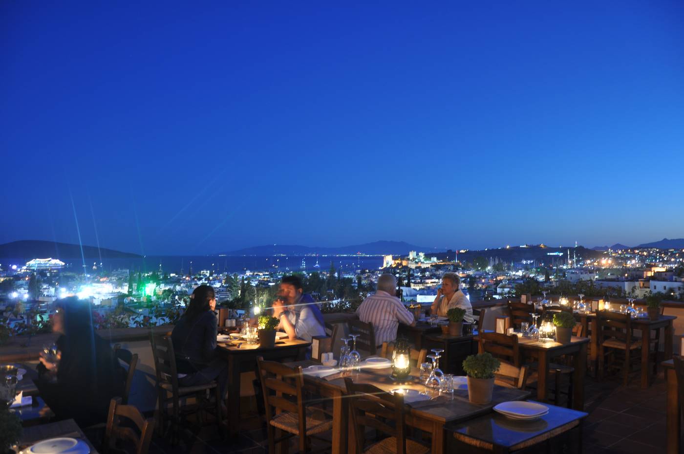 El-Vino-Hotel-Suites-Restaurant-15