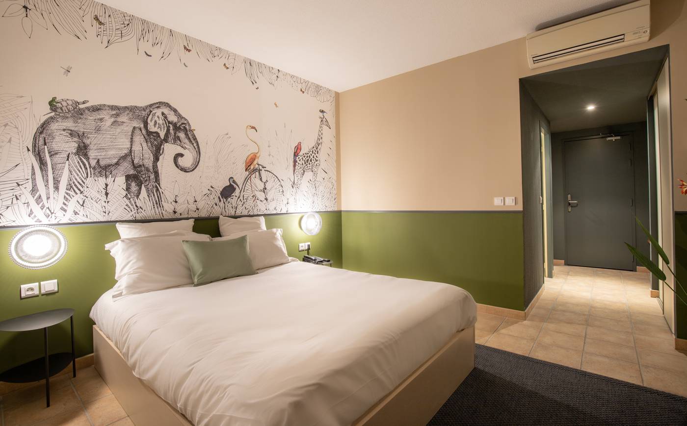 Hotel La Perna-France-PERNES LES FONTAINES-Room-7