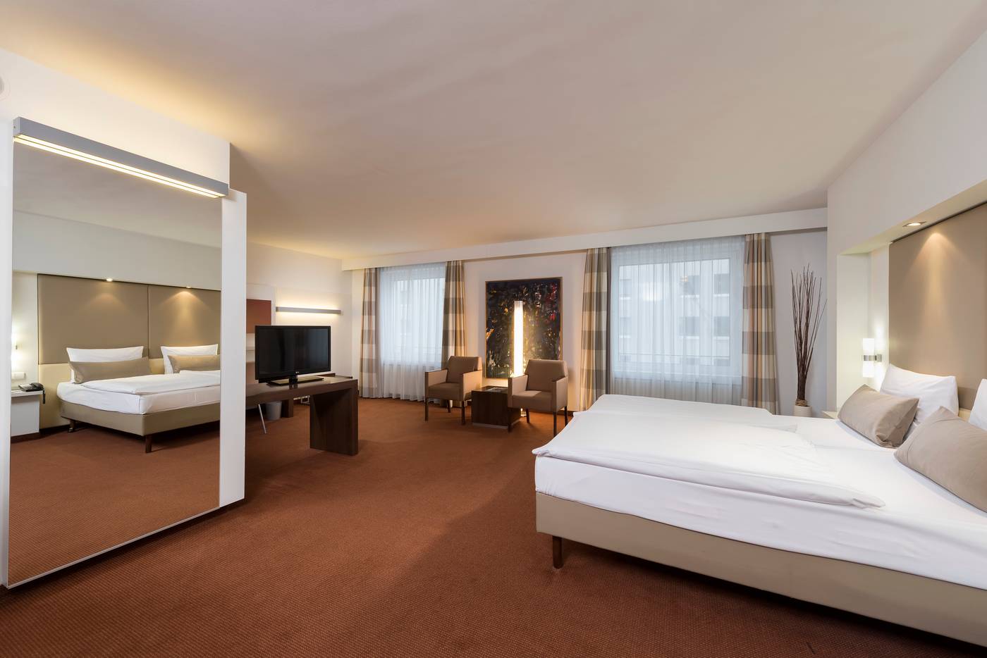 Estrel-Hotel-Berlin-Room-12