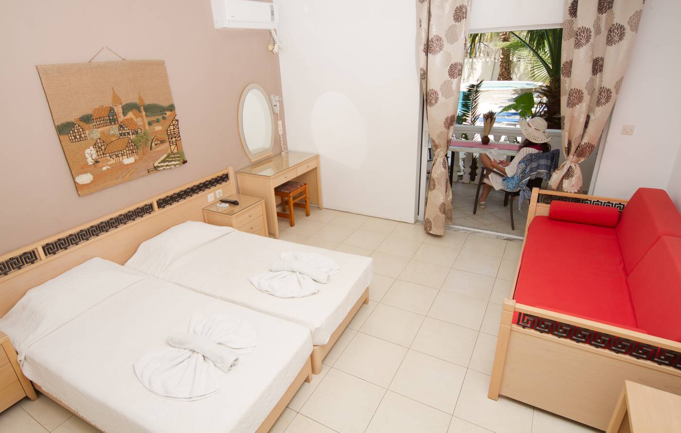 White-Palace-Studios-General-view-9