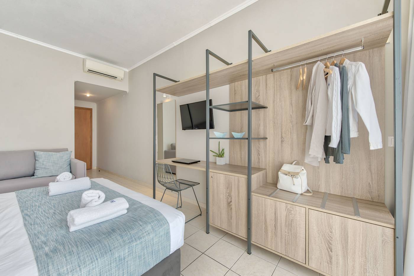 Contessa-Hotel-Room-32