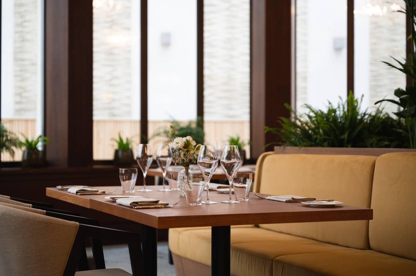 Almanac-X-Alcron-Prague-Room-25