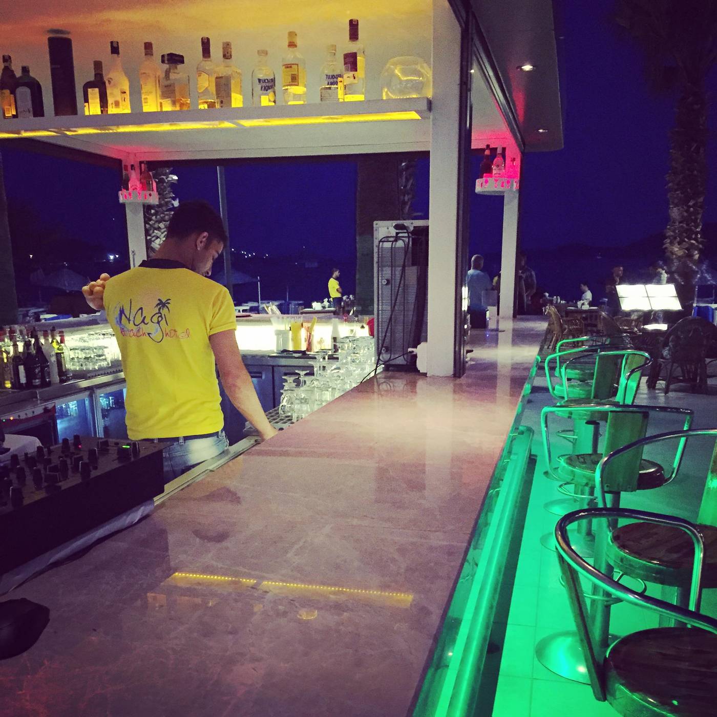 Nagi-Beach-Hotel-Bar-19