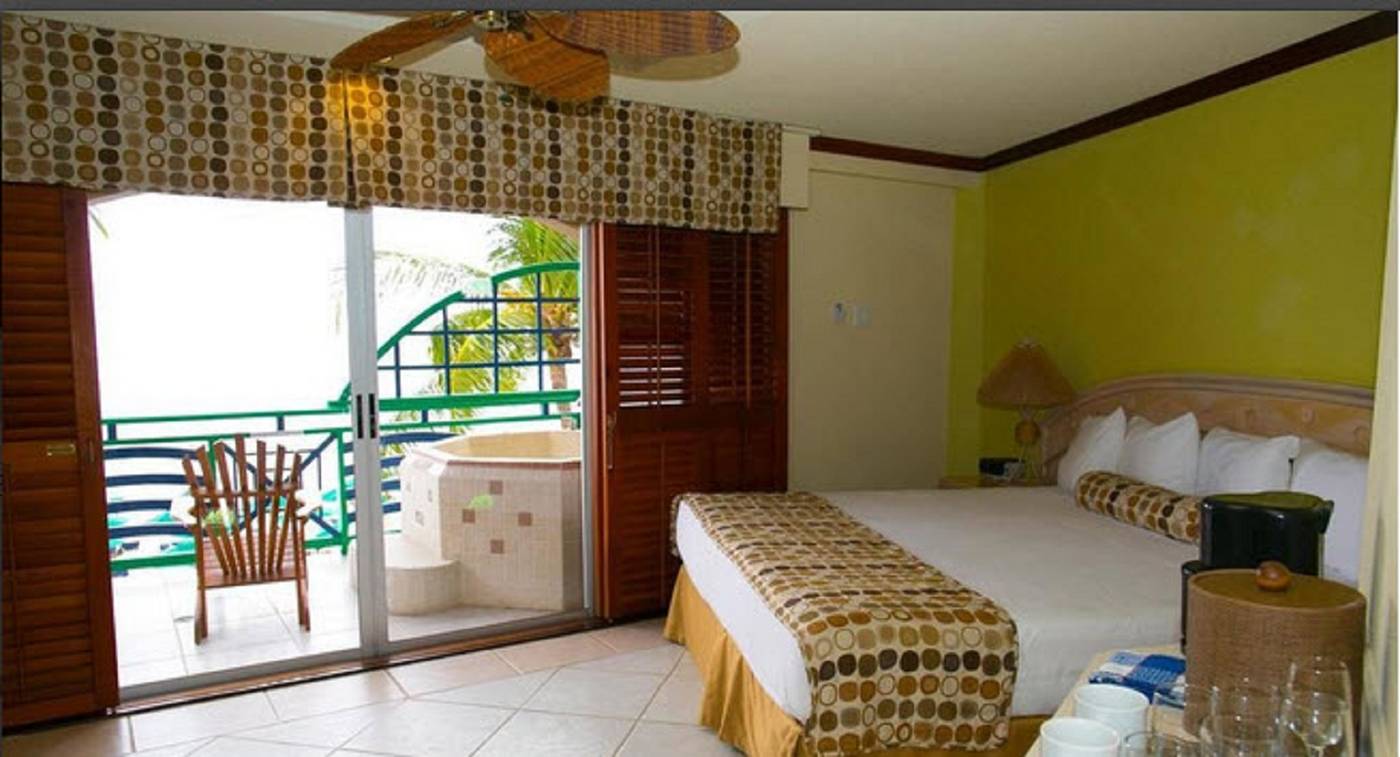 Accra-Beach-Hotel-and-Spa-Room-35