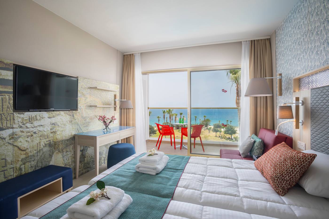 Leonardo-Club-Laura-Beach-And-Splash-Resort-Room-25