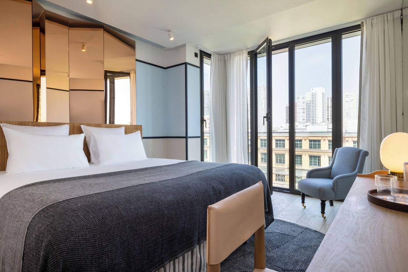 Quinzerie-Hotel---Tour-Eiffel-Room-6