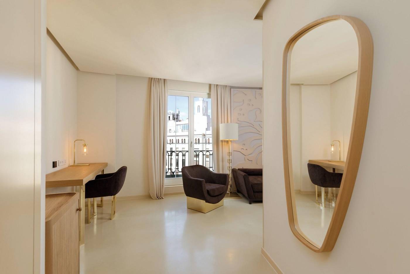 Room-Mate-Macarena-Room-40