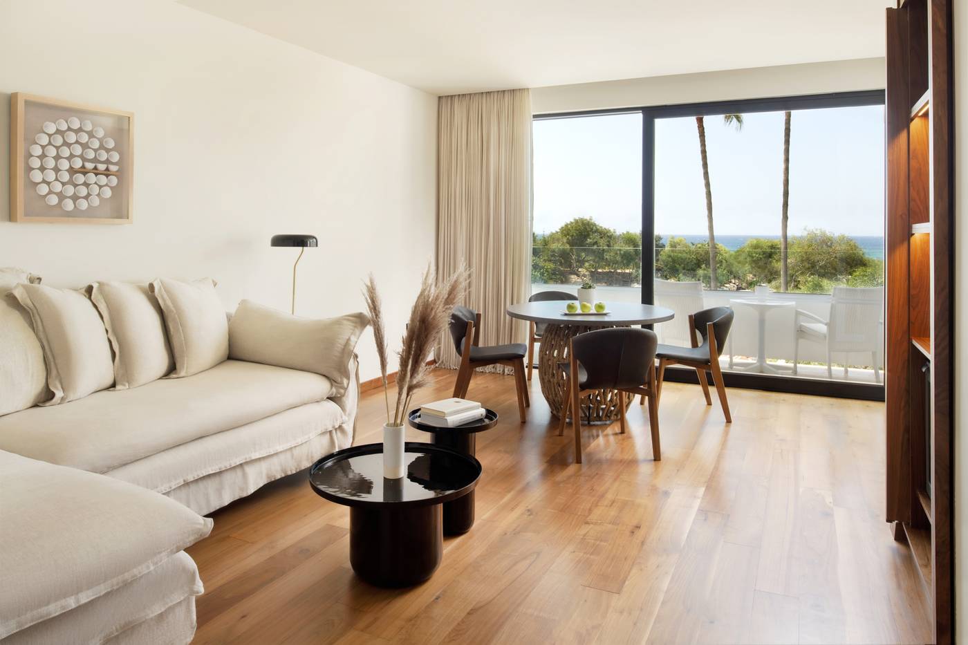 Grecian-Bay-Hotel-Room-29