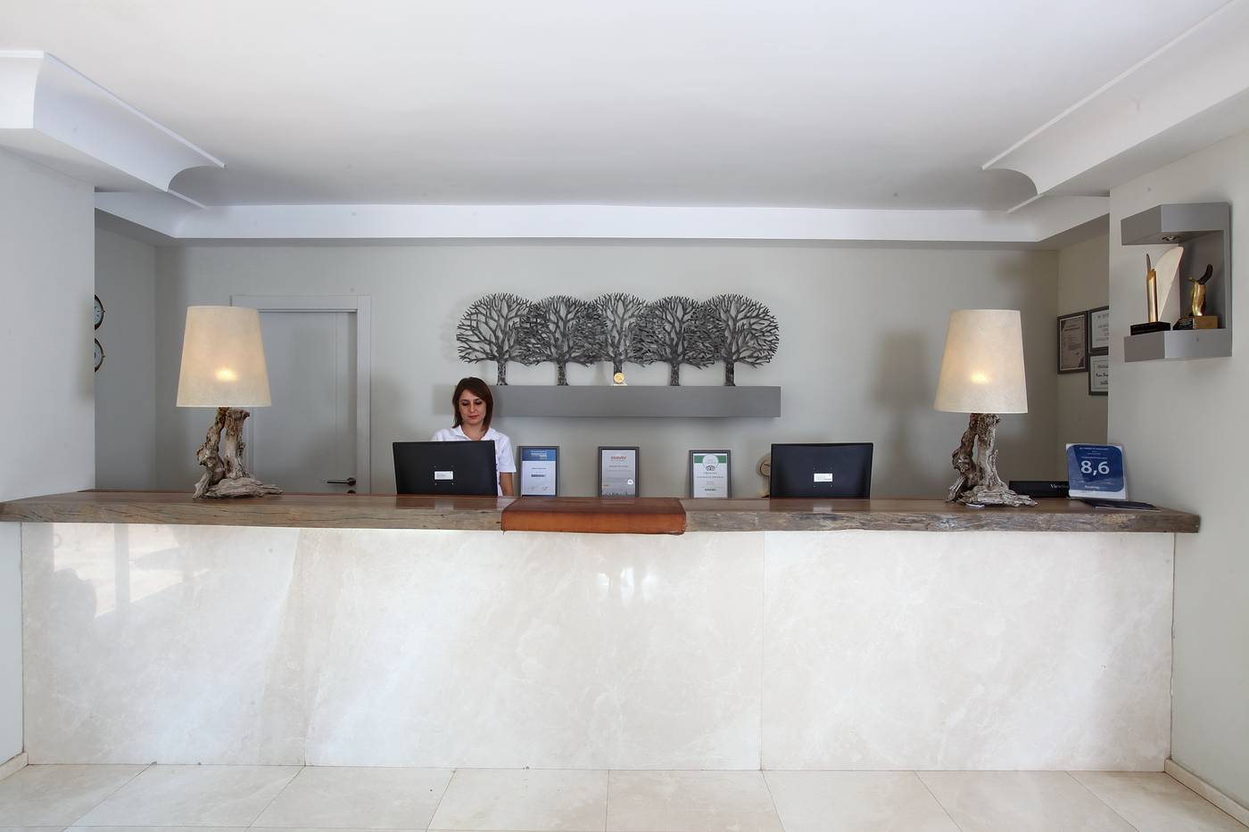 Zeytinada Hotel