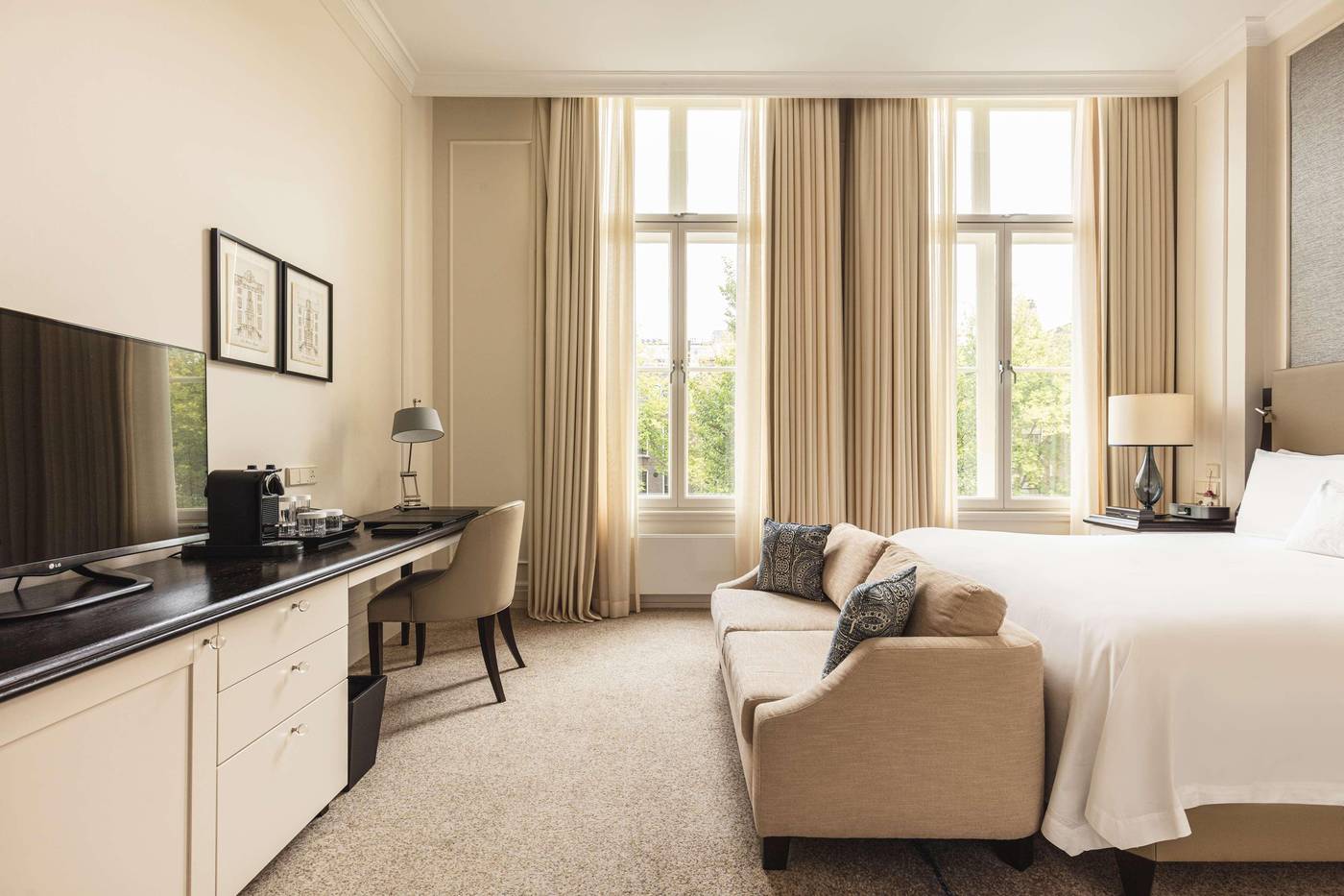 Waldorf-Astoria-Amsterdam-Room-33