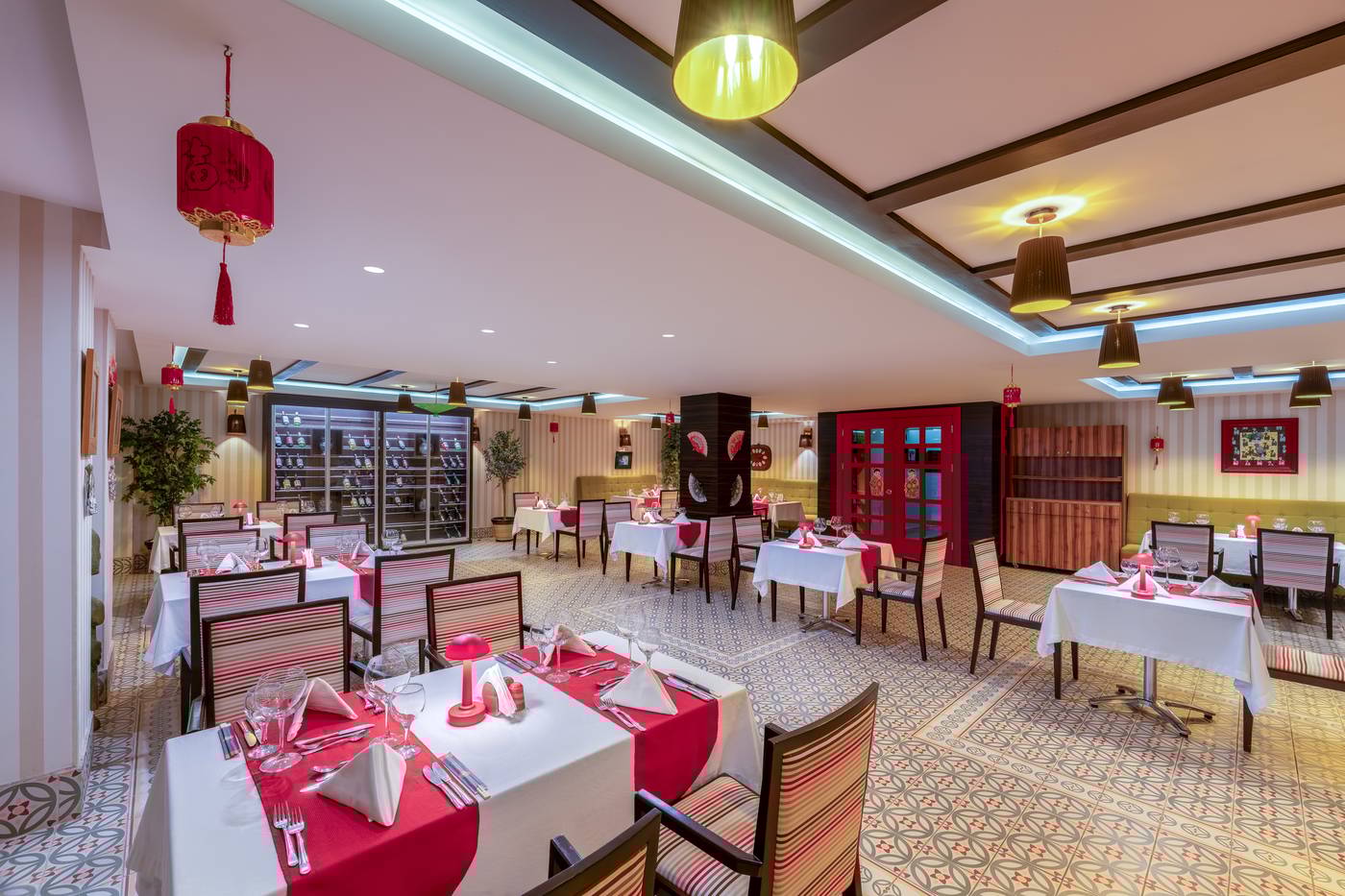 Royal-Garden-Beach-Restaurant-47