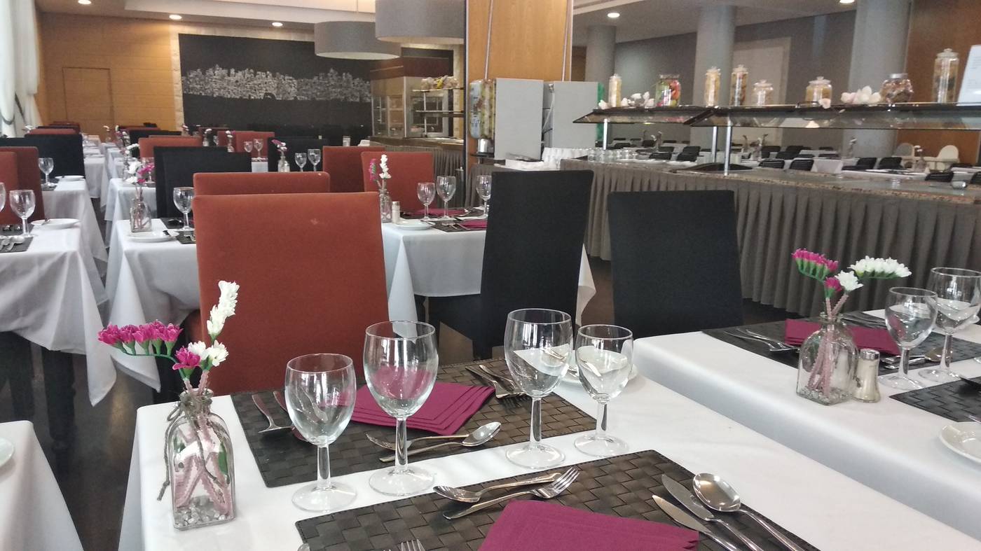 Cheerfulway-Balaia-Plaza-Restaurant-20