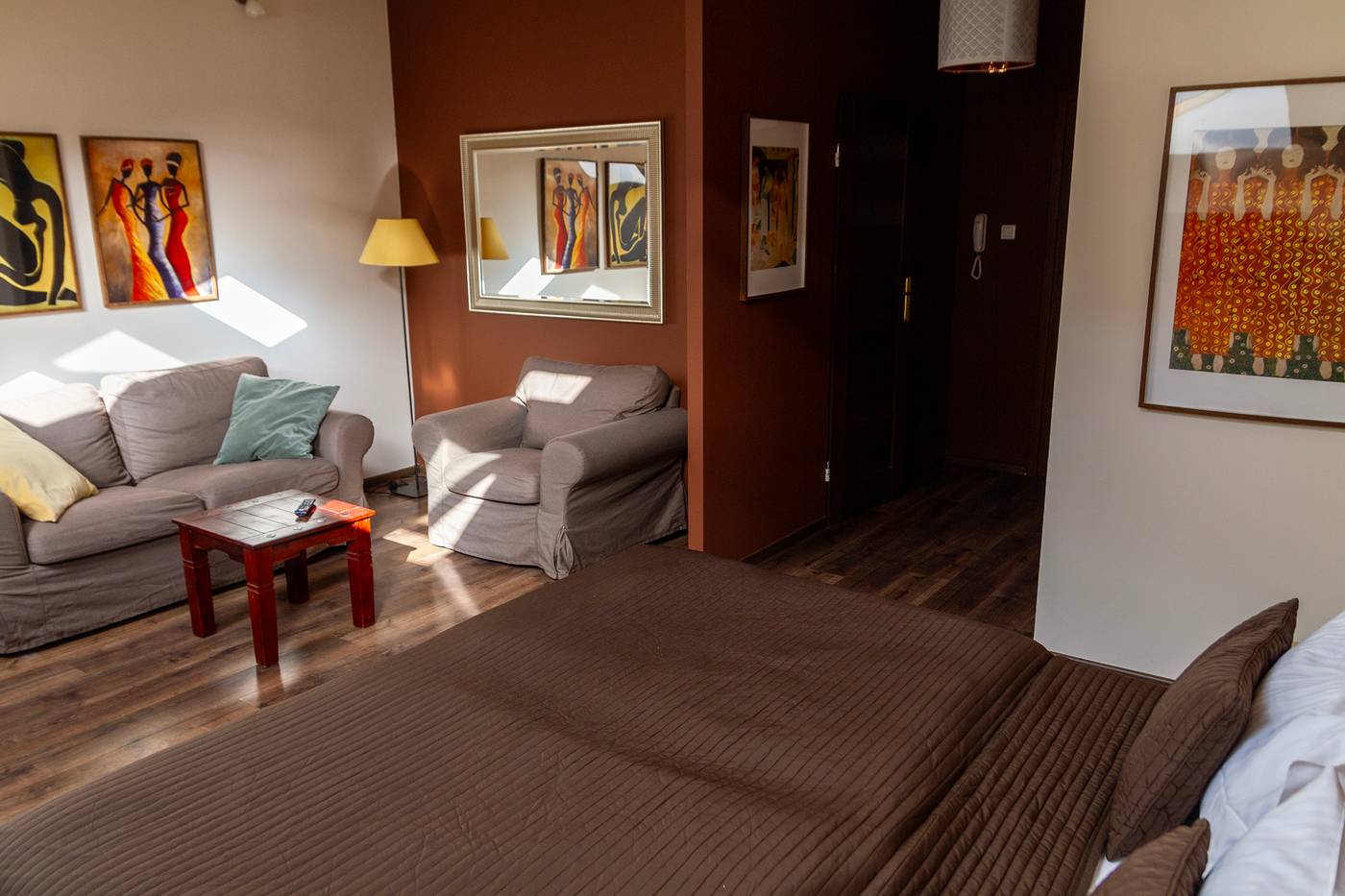 Lounge-Apartments-Room-23