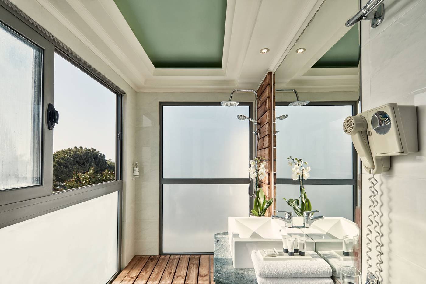 Ocean-Blue-Hotel-Room-32