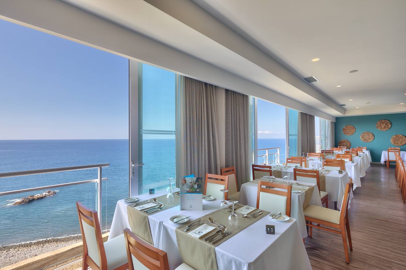 Orca-Praia-Restaurant-36