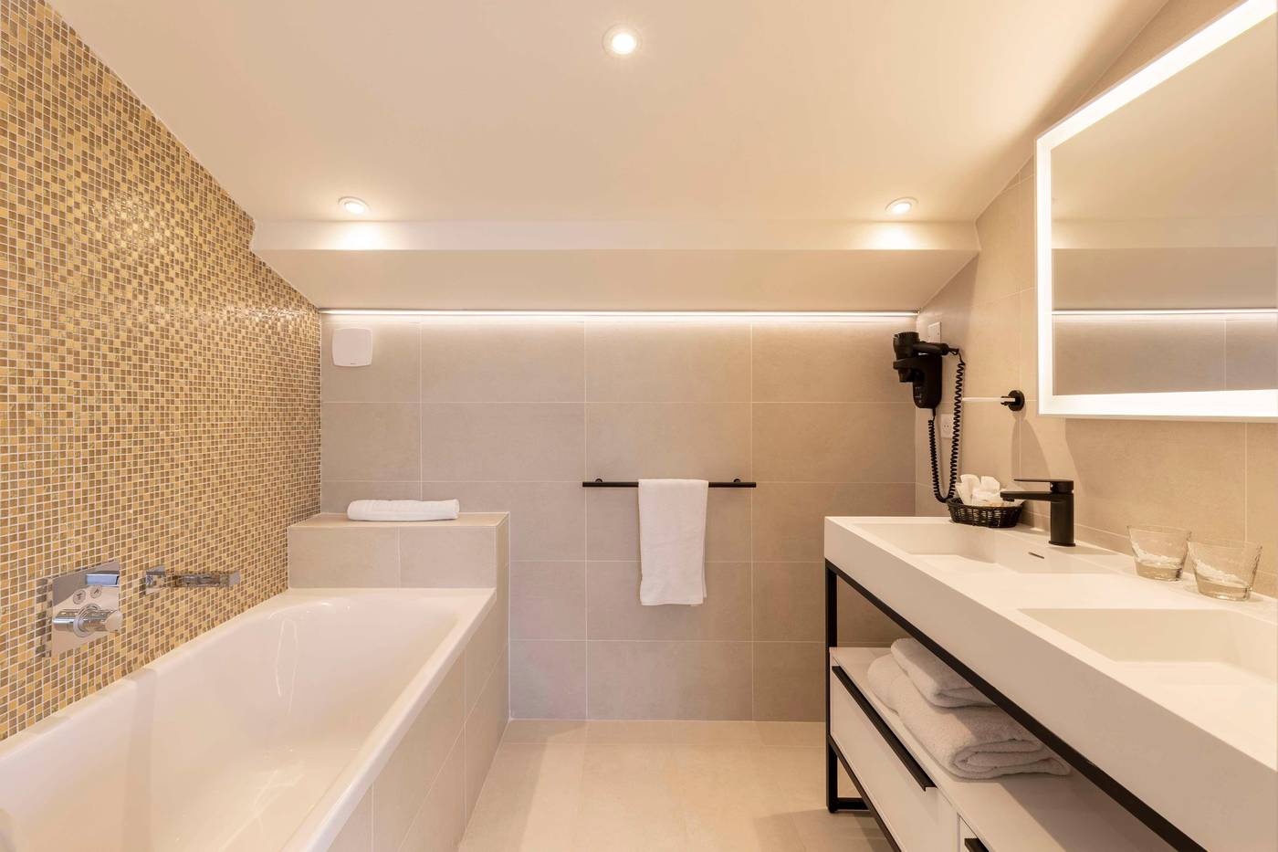 Best-Western-Premier-Montfleuri-Room-58