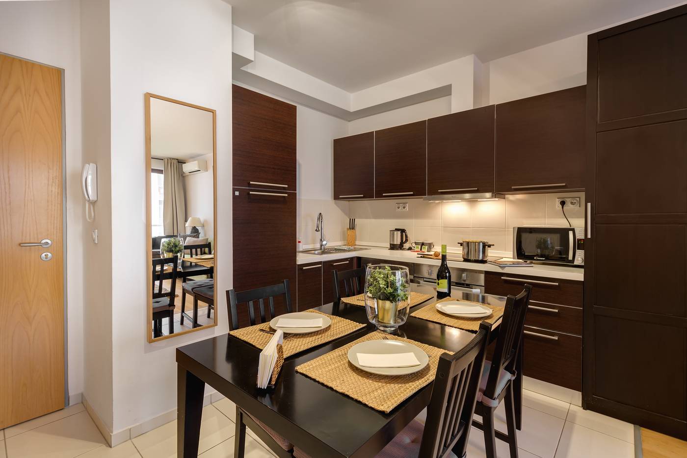 Quality-Point-Apartments-Room-2